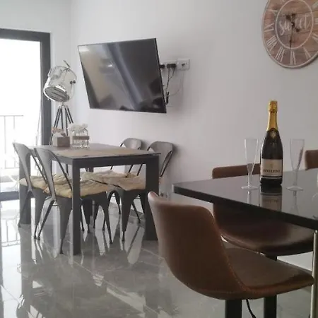 Lovely Home Cruzeiro Praia Da Rocha. Pets Welcome Portimao Exterior photo