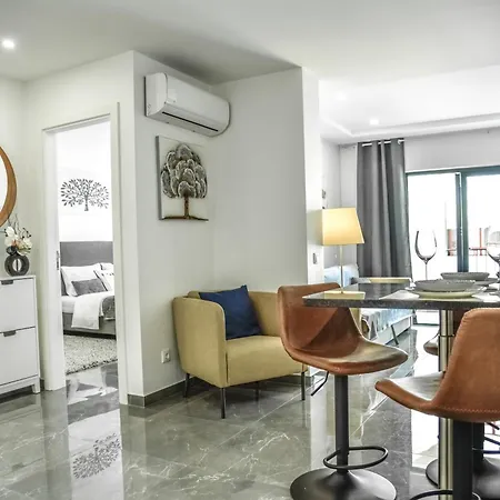 Lovely Home Cruzeiro Praia Da Rocha. Pets Welcome Portimao Exterior photo