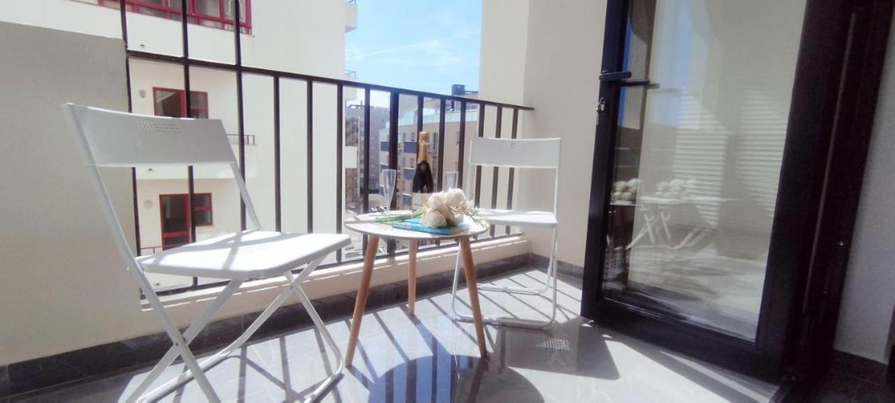 Lovely Cruzeiro Da Rocha. Pets Welcome * Portimao